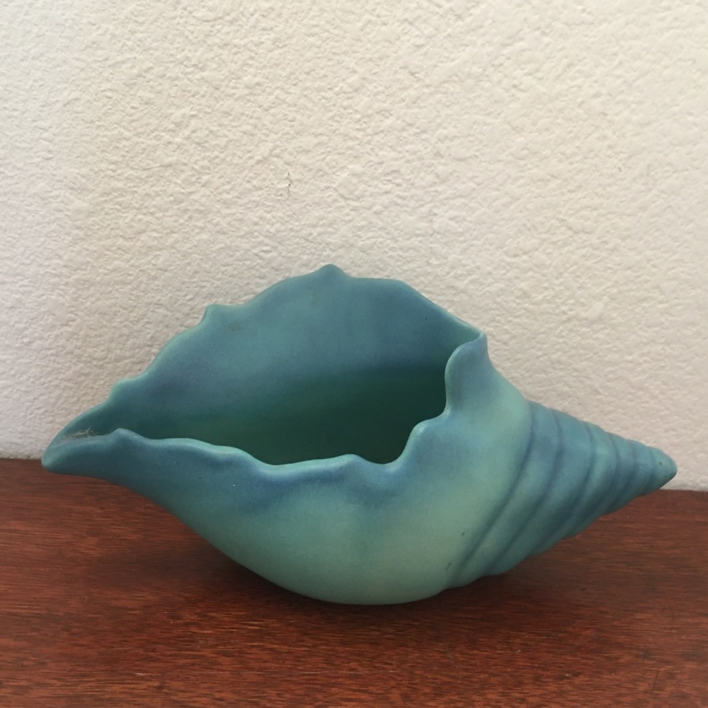Vintage Van Briggle Conch Sea Shell Pottery Planter Bowl OS Turquoise Blue USA